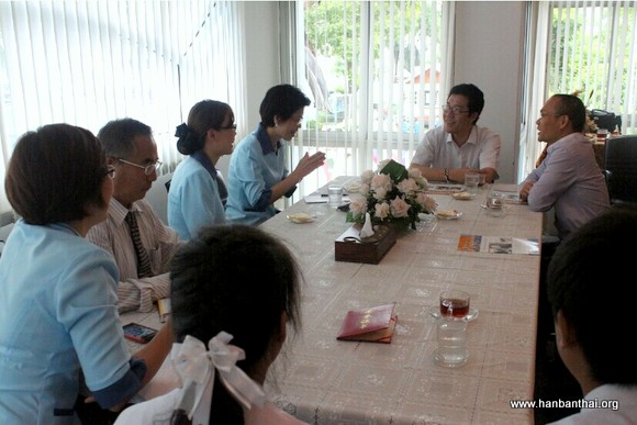 图1   签约前曼松德孔子学院多次对该考点进行考察-001.jpg