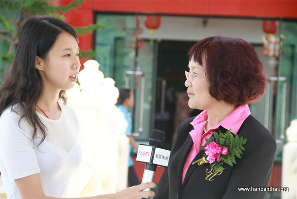 张秀娥院长接受采访.jpg