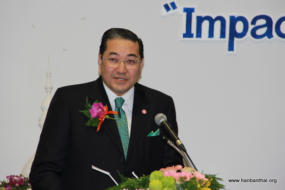 亚洲和平与和解委员会主席、泰国前副总理、前外长Surakiart Sathirathai发言.JPG